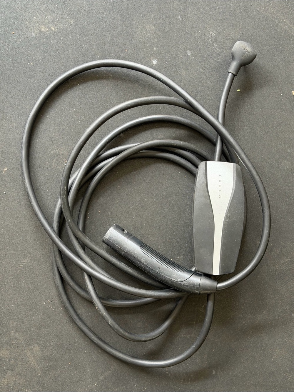 Tesla Gen 2 Mobile Connector Portable Charger OEM w/ 5-15 Adapter